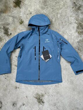 Arcteryx casual sports hooded zip-up hardshell jacket/ski jacket